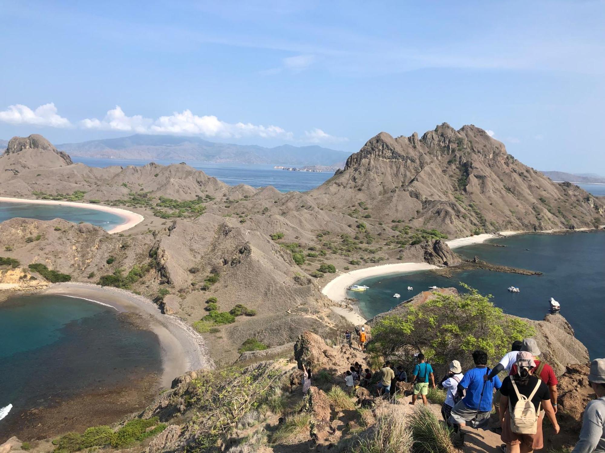 Dua Putri Komodo Homestay Luaran gambar