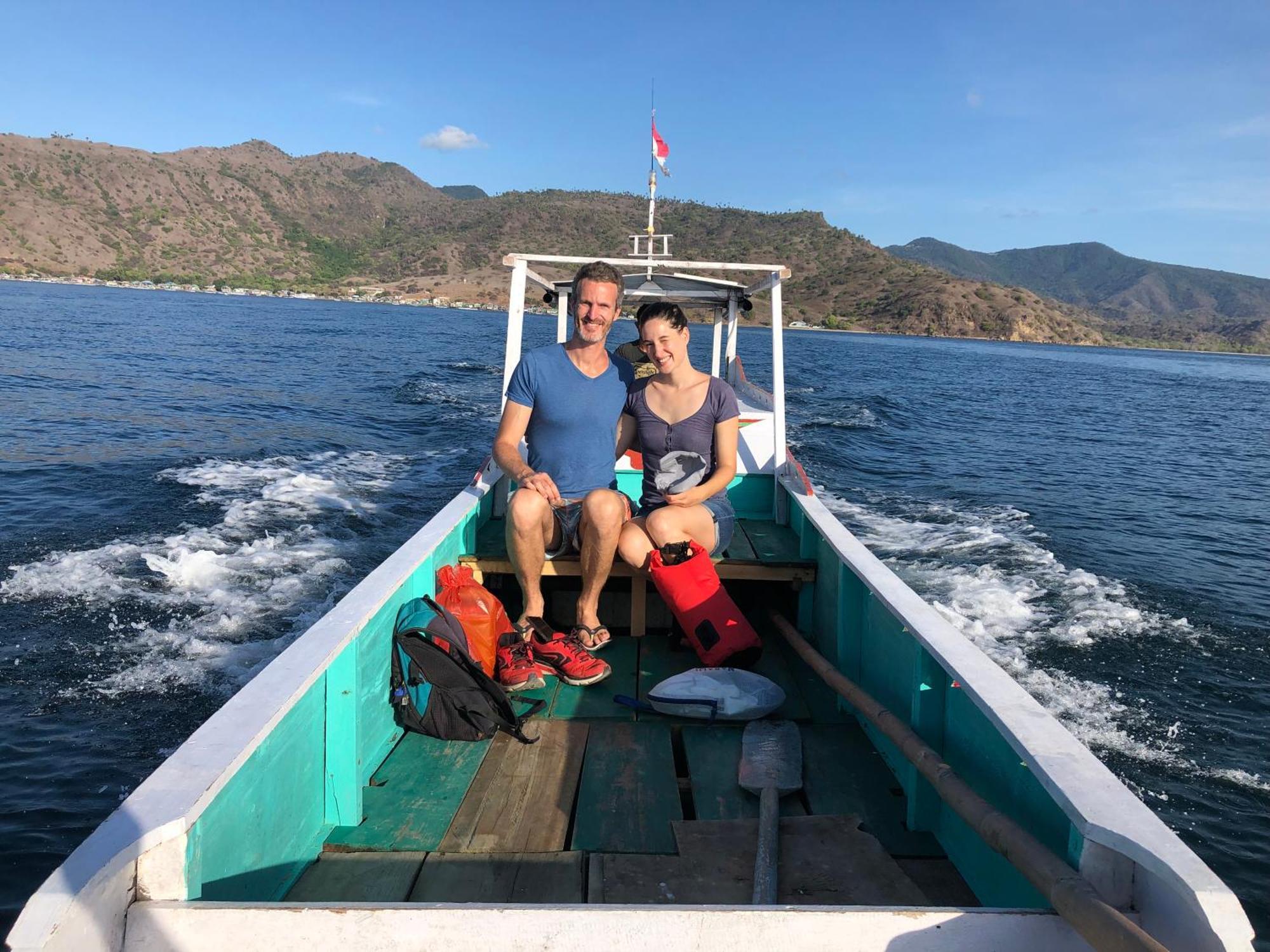 Dua Putri Komodo Homestay Luaran gambar