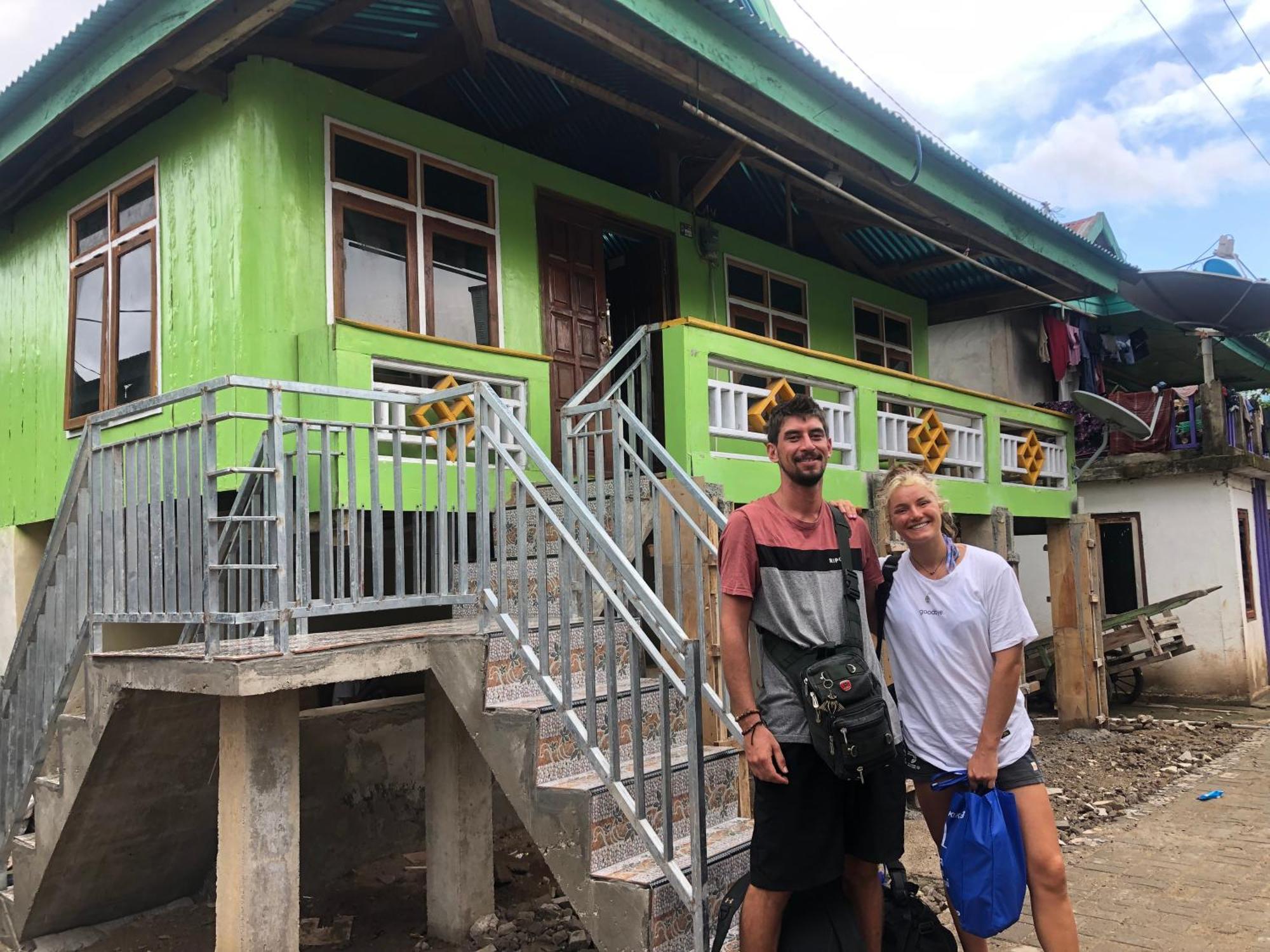 Dua Putri Komodo Homestay Luaran gambar
